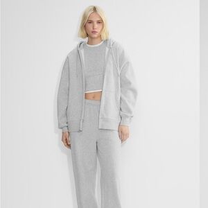 Aritzia TNA Sweatfleece Cozy Fleece Boyfriend Fit Top Zip Up Sweatshirt